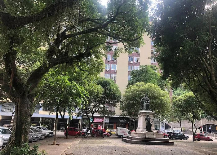 Copacabana A 7 Min Da Praia, Posto 2, Reformado!